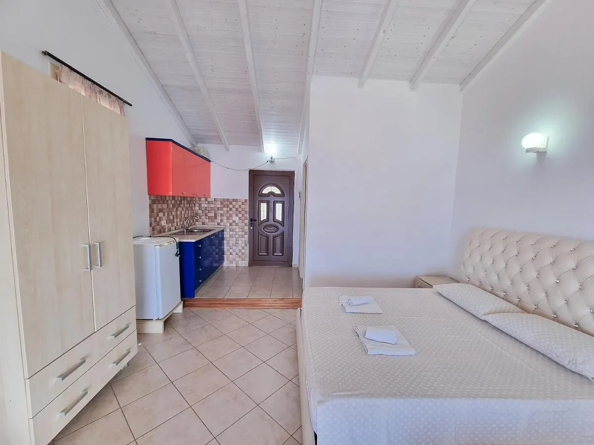 Sea Breeze Apartments Dhermi 0*,  Albania