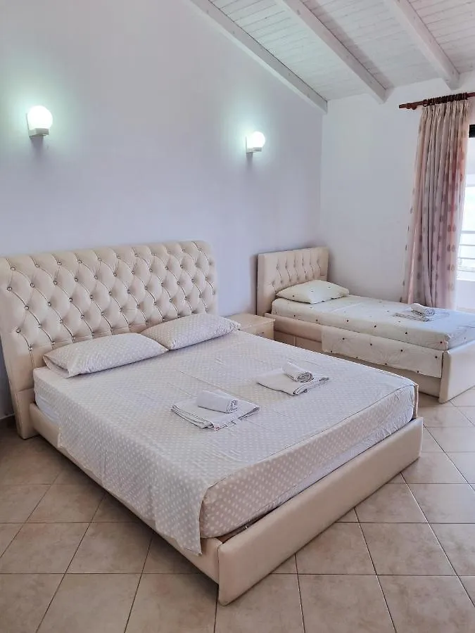 Sea Breeze Apartments Dhermi